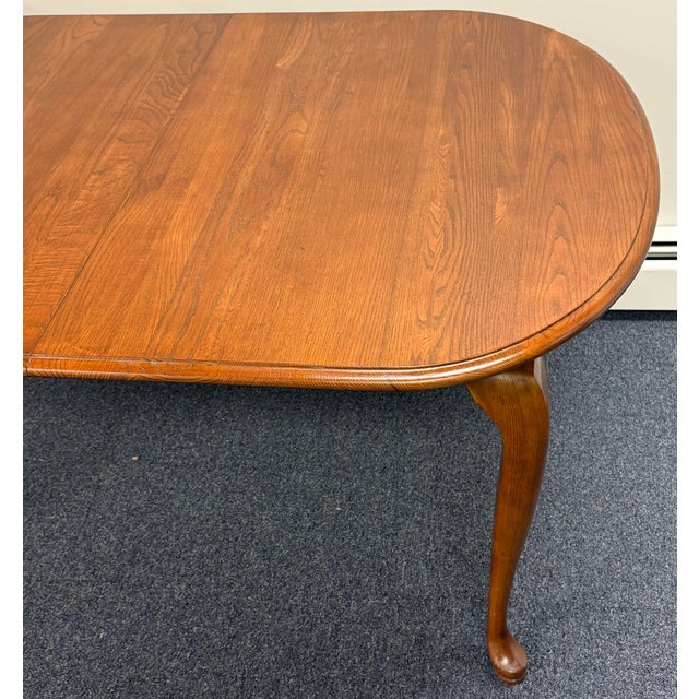Queen Anne Vintage Kincaid Solid Oak Queen Anne Dining Table For Sale - Image 3 of 7
