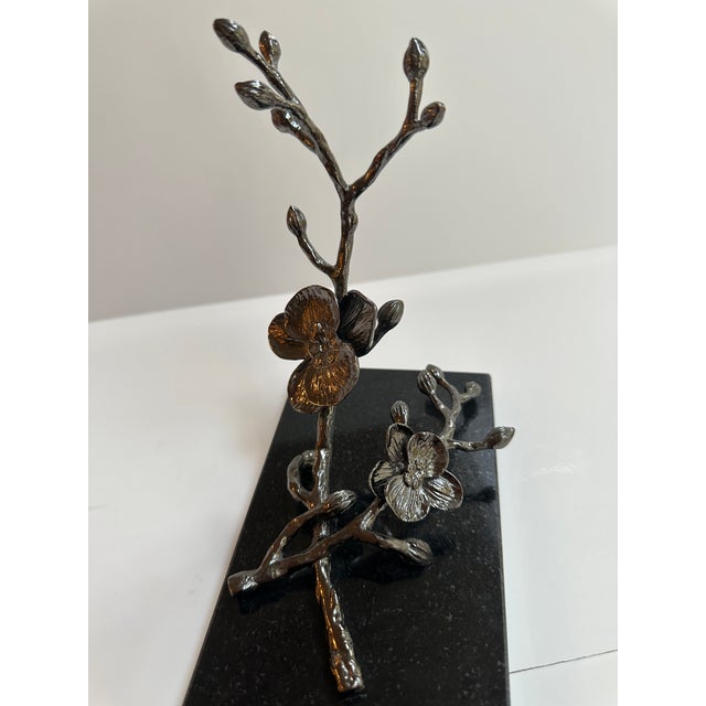 1990s Michael Aram Black Granite Orchid Branch Wine Bottle Caddy Rest For Sale - Image 17 of 17