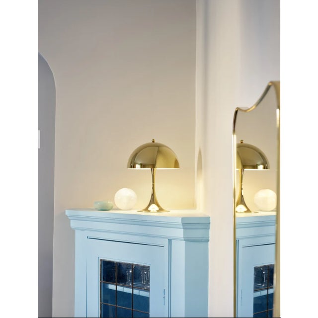 Metal Louis Poulsen Panthella 320 Table Lamp – Metalized Brass – Brand New in Box For Sale - Image 7 of 7