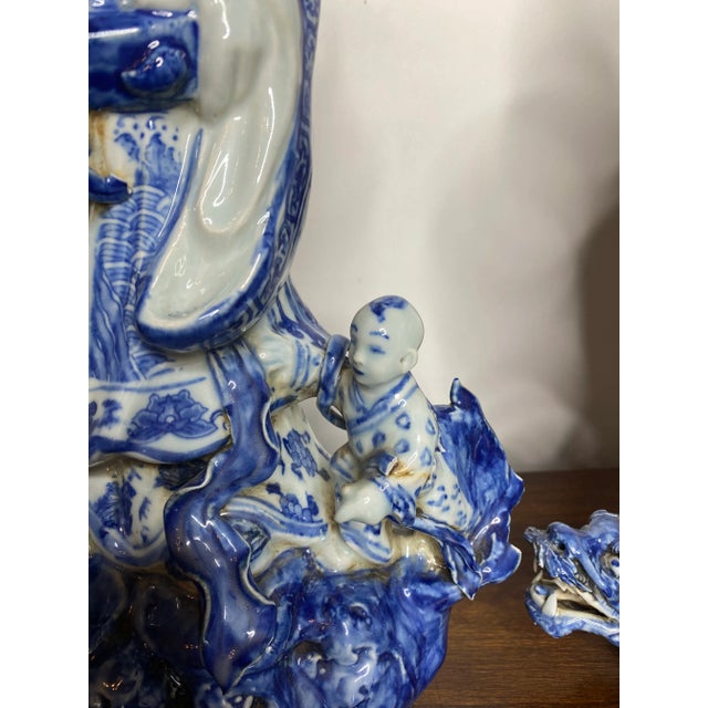 Figurative Vintage Chinese Blue & White Figures - Set of 2 For Sale - Image 3 of 13