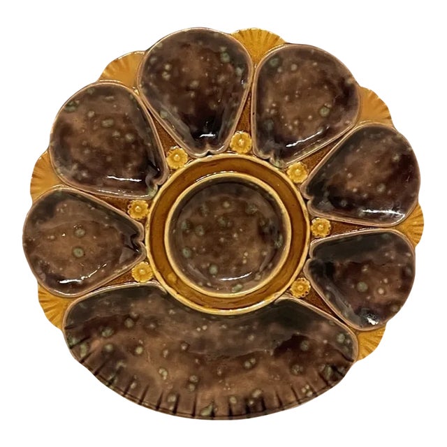 19th Century English Majolica Oyster Plate For Sale