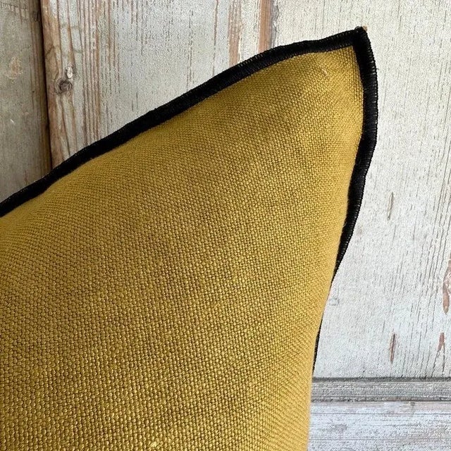 French Stone Washed Linen Accent Pillow For Sale In Los Angeles - Image 6 of 7