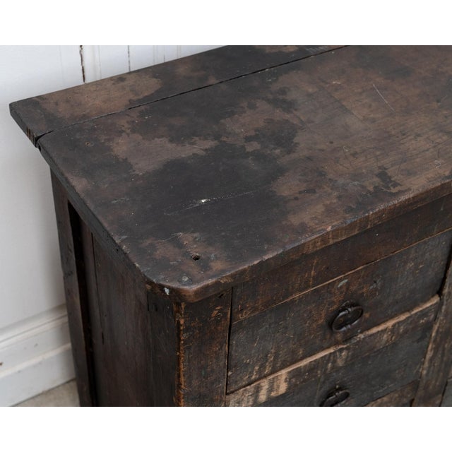 19th Century Primitive Chest of Drawers in Oak For Sale - Image 6 of 16