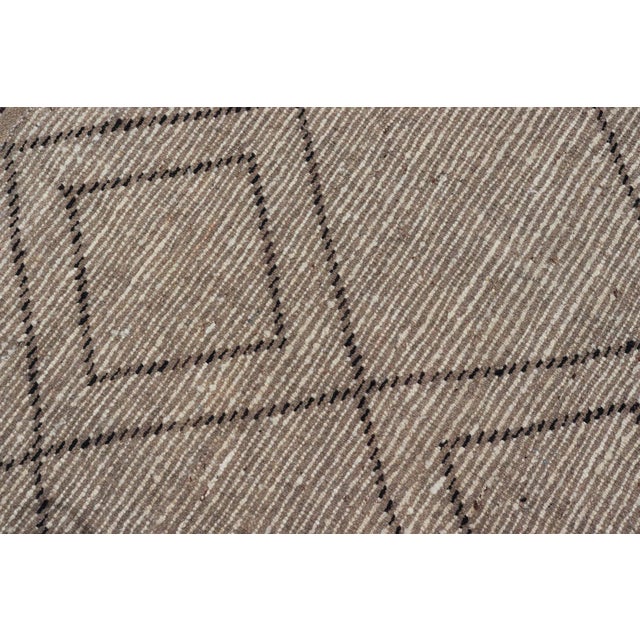 Large Modern Moroccan Rug With Tribal Diamond Design in Cream and Charcoal For Sale - Image 9 of 9
