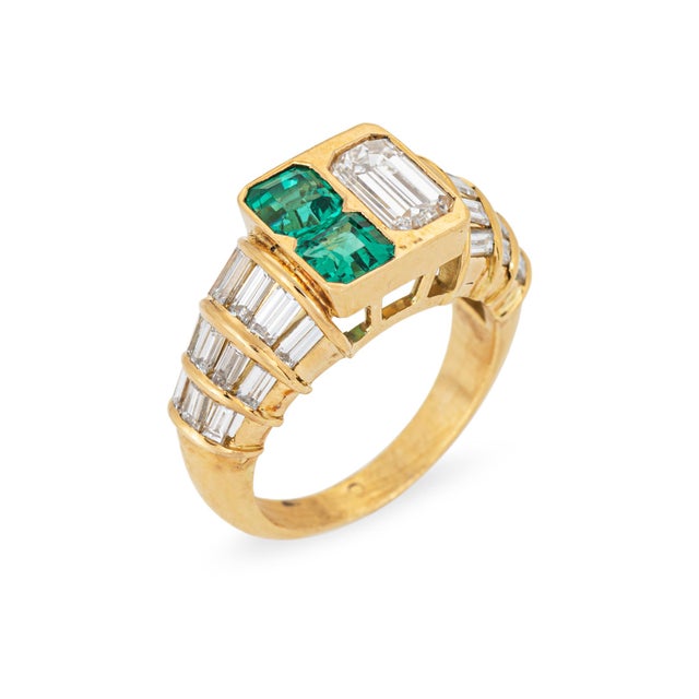 Stylish vintage emerald & diamond ring crafted in 19k yellow gold (circa 1980s). Crafted in Portuguese 19k yellow gold,...