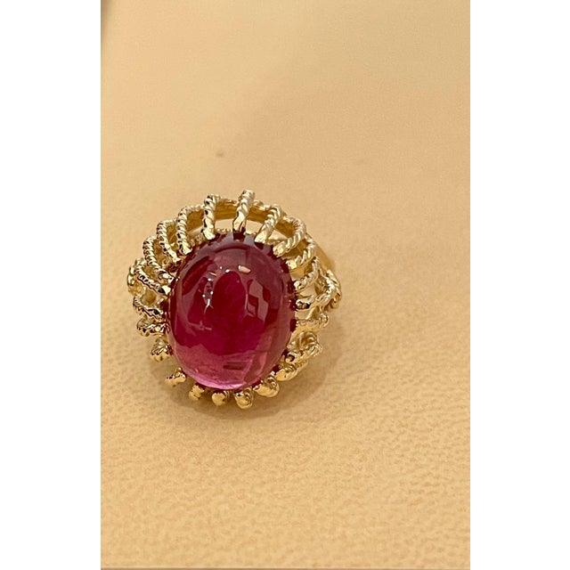 7 Carat Oval Cut Cabochon Pink Tourmaline 14 Karat Yellow Gold Ring For Sale - Image 17 of 18