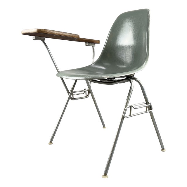 Vintage Model DSS-Ta Fiberglass Side Chair in Seafoam Green by Charles & Ray Eames for Herman Miller, 1950s For Sale