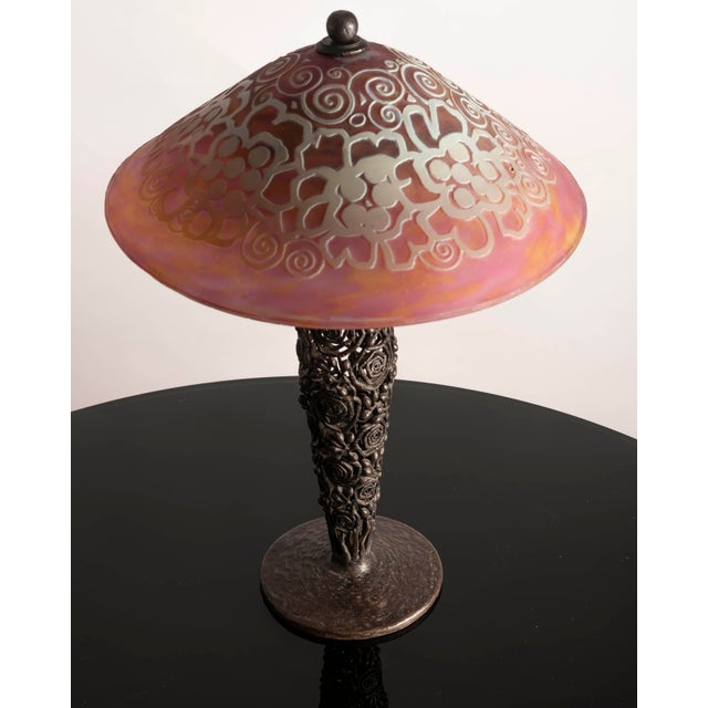 French Art Deco Table Lamp by Edgar Brandt and Daum, 1920s For Sale - Image 4 of 12