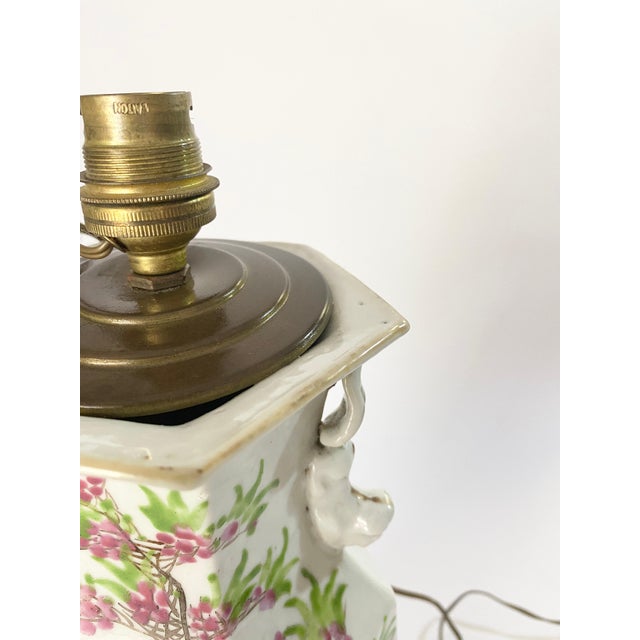 Chinese Porcelain Vase Shapee Table Lamp, China, 1880s For Sale - Image 4 of 10