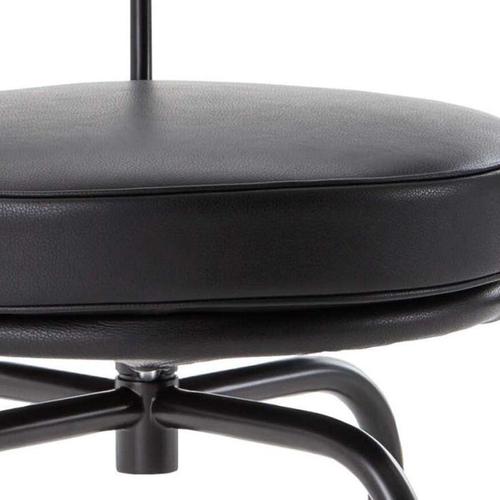 Not Yet Made - Made To Order Black Leather LC7 Chair by Charlotte Perriand for Cassina For Sale - Image 5 of 15