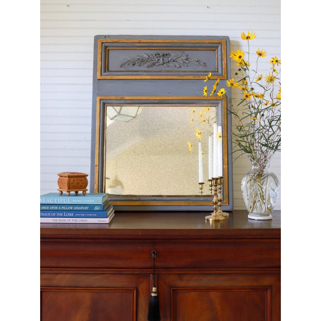 French Provincial Antique Trumeau Style Gray Painted Wall Mirror With Gold Leaf For Sale - Image 3 of 12