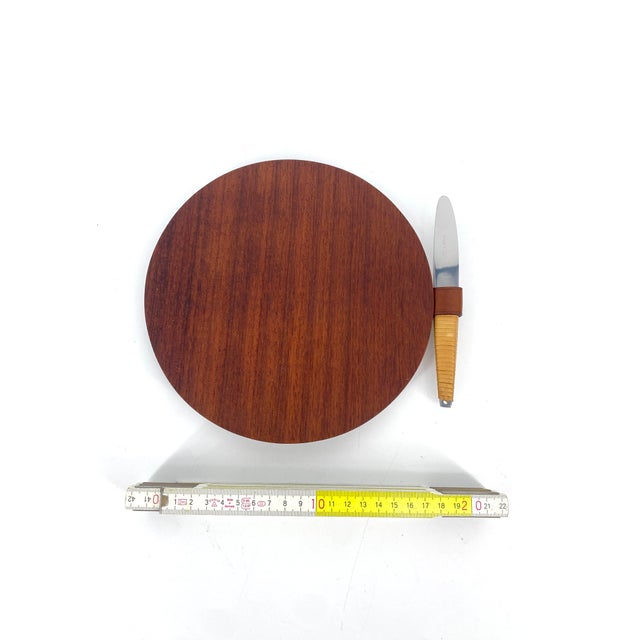 Mid-Century Teak Cutting Board with Integrated Knife by Carl Auböck for Auböck Werkstätten, Austria, 1950s, Set of 2 For Sale - Image 10 of 11
