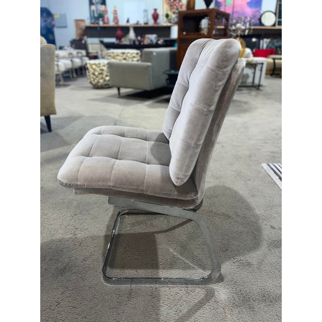 Contemporary 1975 Roche Bobois Gray Tufted Velvet Cantilever Chairs- Set of 2 For Sale - Image 3 of 12