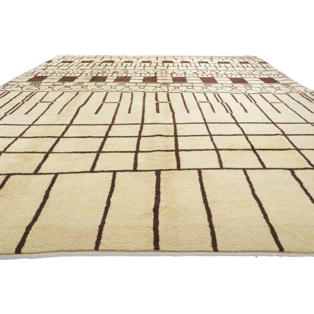 Berber Tribes of Morocco Large Authentic Berber Moroccan Rug - 09'10 X 13'02 For Sale - Image 4 of 11