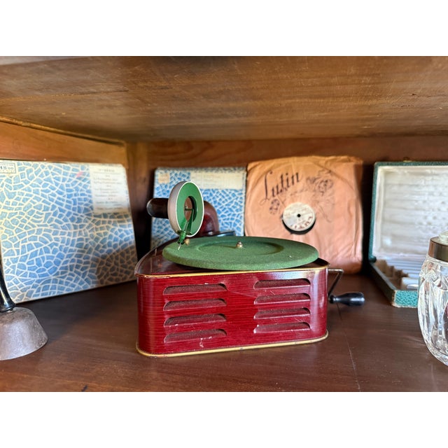 1920s Bingola III Phonograph with Children's Records, 1920s For Sale - Image 5 of 10