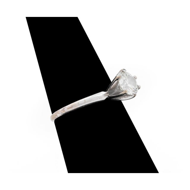 Contemporary Modern 14k White Gold and Diamond Solitaire Engagement Ring For Sale - Image 3 of 6