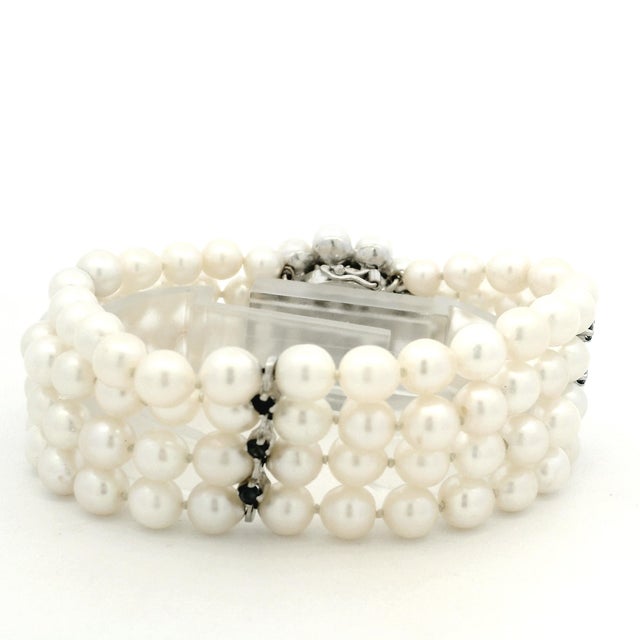1950s Vintage Retro Multi-Strand Pearl and Sapphire 14k White Gold Bracelet For Sale - Image 5 of 15