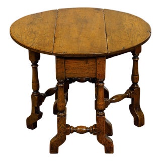 19th-Century English Oak Gateleg Table with Drop Leaves and Turned Legs For Sale