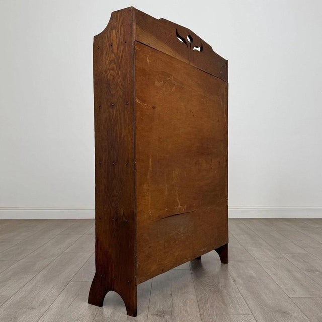 20th Century Arts and Crafts English Oak Open Bookcase, 1890s For Sale - Image 9 of 10