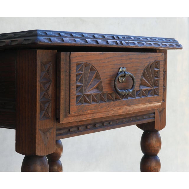 Wood Neo-Basque Carved Oak Single Drawer Nightstands by Charles Dudouyt, France, 1930s, Set of 2 For Sale - Image 7 of 11