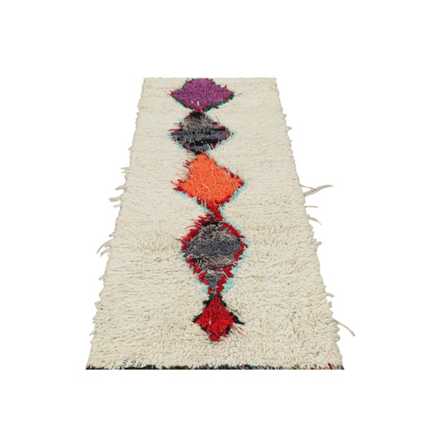 1950s Vintage Moroccan Runner Rug in White With Multicolor Lozenges | Rug & Kilim For Sale - Image 5 of 7