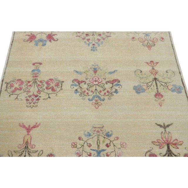 Hand-knotted in silk, this 4x5 modern rug is a bold addition to Rug & Kilim’s Block Print Collection—an innovative line...