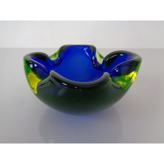 Blue Blue & Yellow Sommerso Murano Glass Bowl, Italy, 1960s For Sale - Image 8 of 11