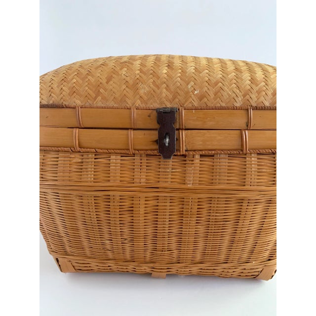 Wood Vintage Chinese Herringbone Weave Cane and Wicker Lidded Basket Storage For Sale - Image 7 of 12