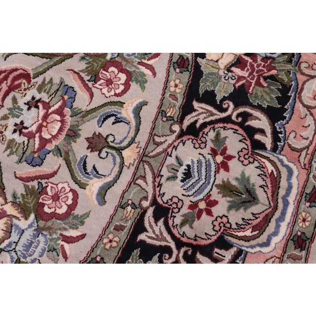 1990s Shabby Chic 1990's Medallion Anarkali Pak-Persian Gray/Black Wool Round Rug- 6'1'' X 6'1'' For Sale - Image 5 of 9