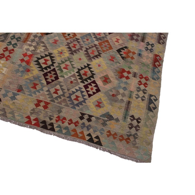 Rustic Rustic Kilim Gray Pink Wool Rug - 5'7" X 8'4" For Sale - Image 3 of 7