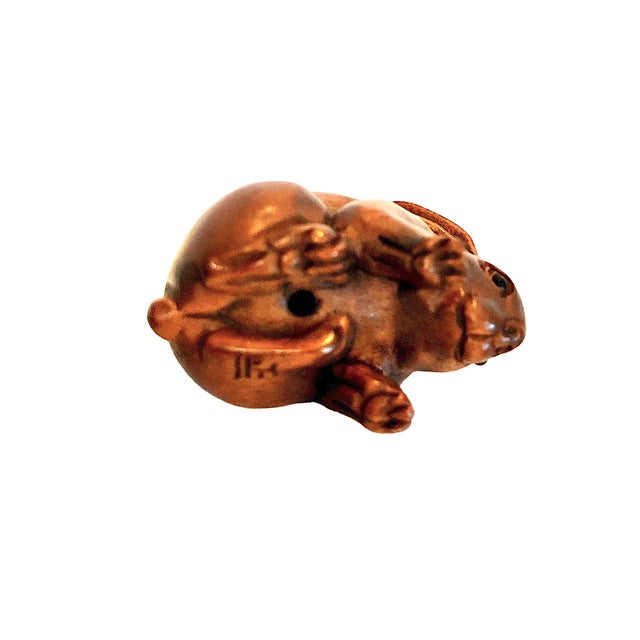 Set of Nine Japanese Netsuke Rabbits From the Showa Era For Sale - Image 16 of 18