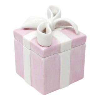 Vintage Pink and White Ceramic Ribbon and Bow Lidded Box For Sale