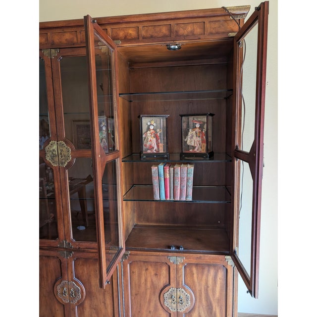 Vintage 1981 Henredon Asian Inspired China Cabinet For Sale In Seattle - Image 6 of 18