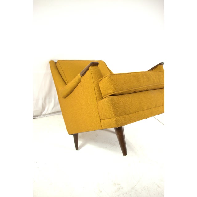 1960s Kroehler Mid Century Low Back Arm Chair For Sale - Image 9 of 15