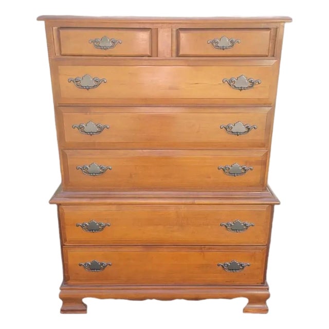 1960s American Colonial Revival Cherry Seven-Drawer Chest-on-Chest For Sale