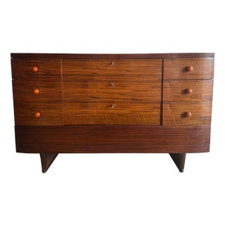 Art Deco Chest of Drawers in Walnut with Bakelite Knobs, Italy, 1930s For Sale