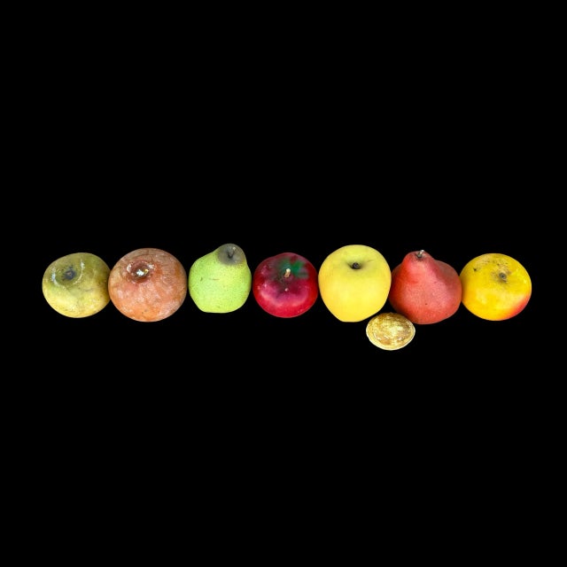 Vintage Italian Hand-Carved Marble Realistic Assorted Fruits and Walnut - Set of 8 For Sale - Image 4 of 5