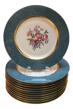 Set of 12 Theodore Haviland Floral and Gilt Service Dinner Plates 10.75 Diameter