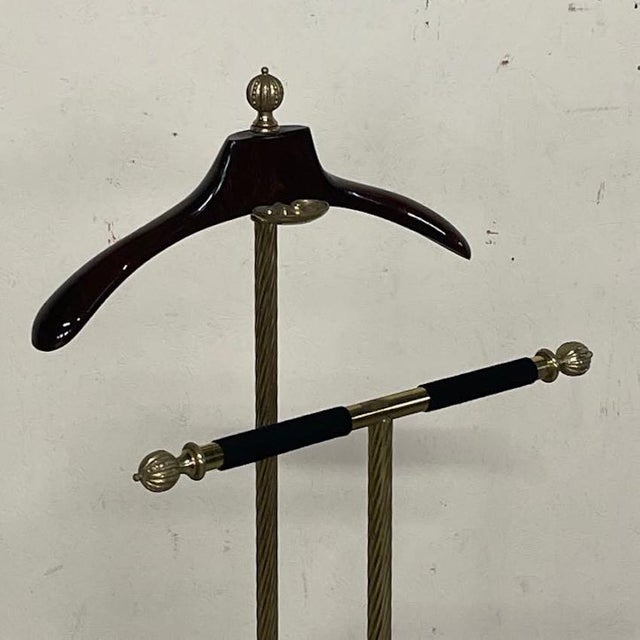 Brass and Wood Valet Stand from Maison Jansen, 1950s For Sale - Image 10 of 10