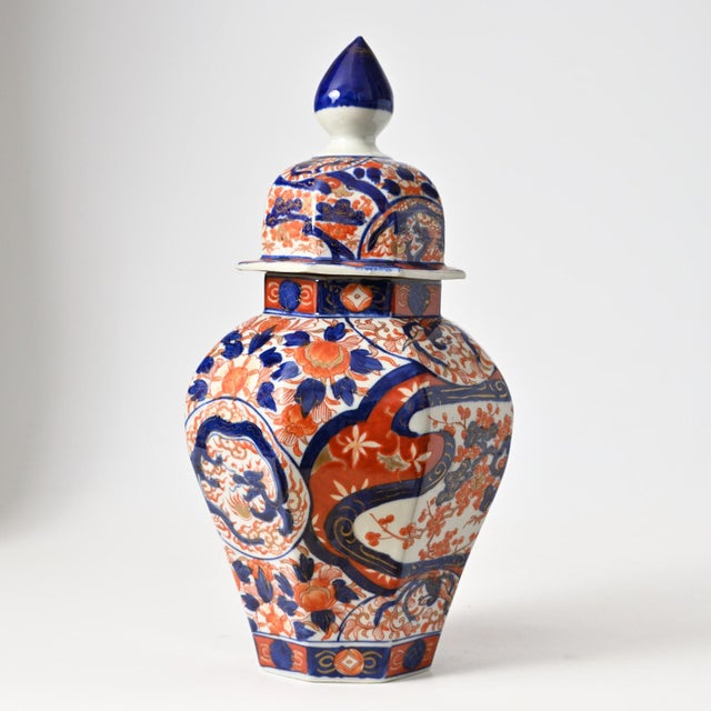 Antique Japanese Imari Porcelain Lidded Vase, 1890s For Sale - Image 4 of 14