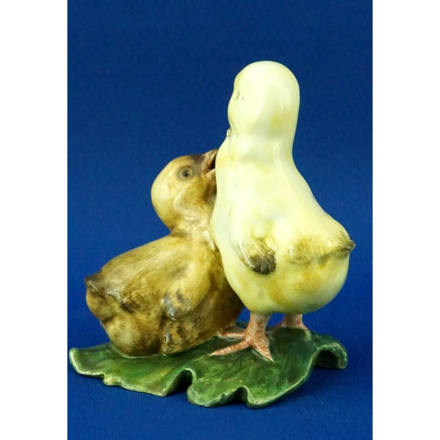 1920s 20th Century Ceramic Sculpture Pair of Chicks from Fontanini, Italy, 1920s For Sale - Image 5 of 18