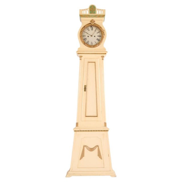 White Painted Frøken Clock with Decorative Details, Bornholm, 1790s For Sale - Image 15 of 15