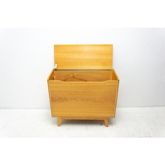 Wood Midcentury Czechoslovakian Beechwood Dresser by Bohumil Landsman, 1960s For Sale - Image 7 of 18