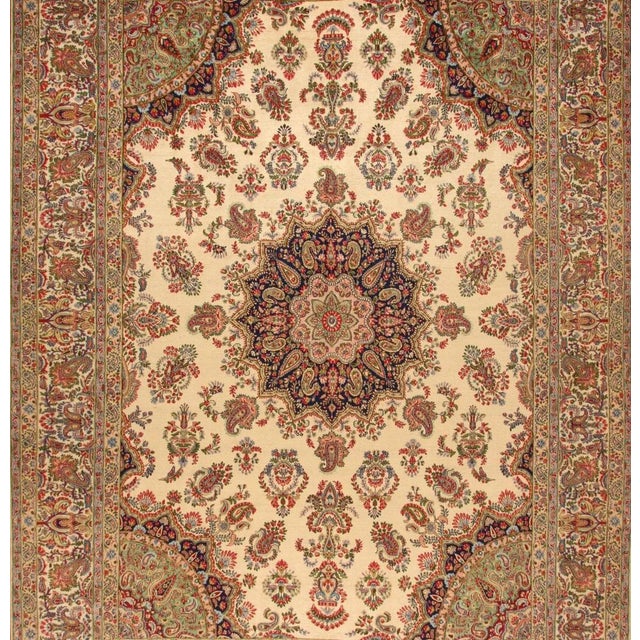 Genuine hand-knotted Middle Eastern rug no. 6072 | Size: 416 cm x 302 cm | Knot density: approx. 250.000 knots/m² |...