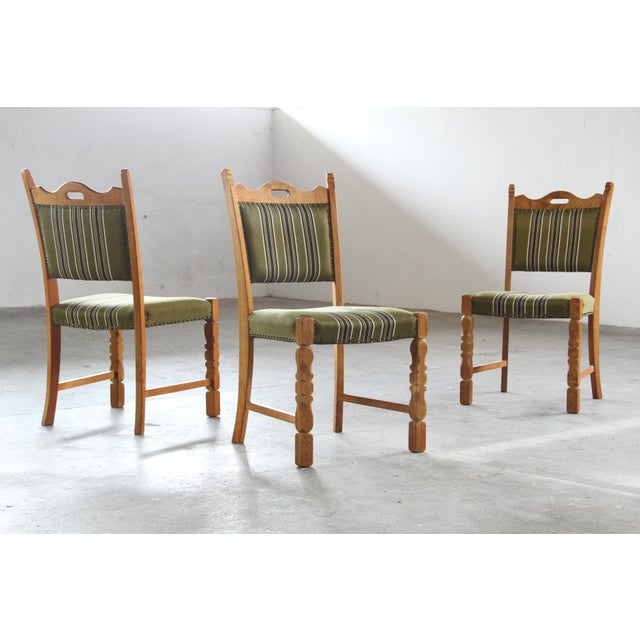 Vintage Brutalist Danish Oak Dining Chairs by Henning Kjærnulf, 1960s, Set of 6 For Sale - Image 4 of 17