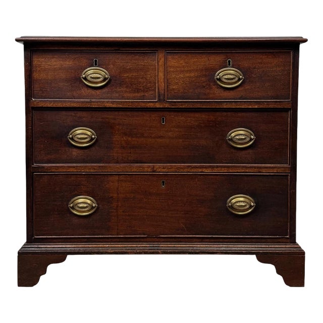 Antique English Georgian Chest of Drawers, 1700s For Sale