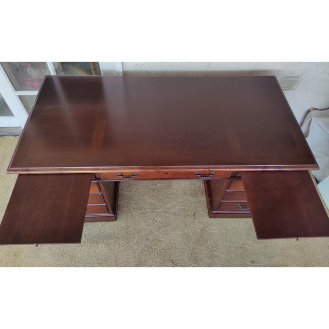 Hooker Leesburg Executive Desk For Sale - Image 12 of 14