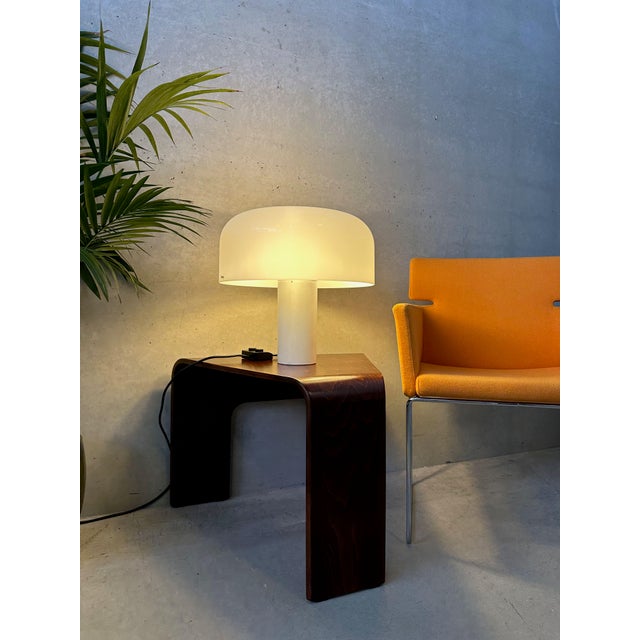 Vintage Stressless Ekornes ‘bentwood’ side table. Beautiful condition, very light signs of use. Height: 49cm. Width: 69cm...