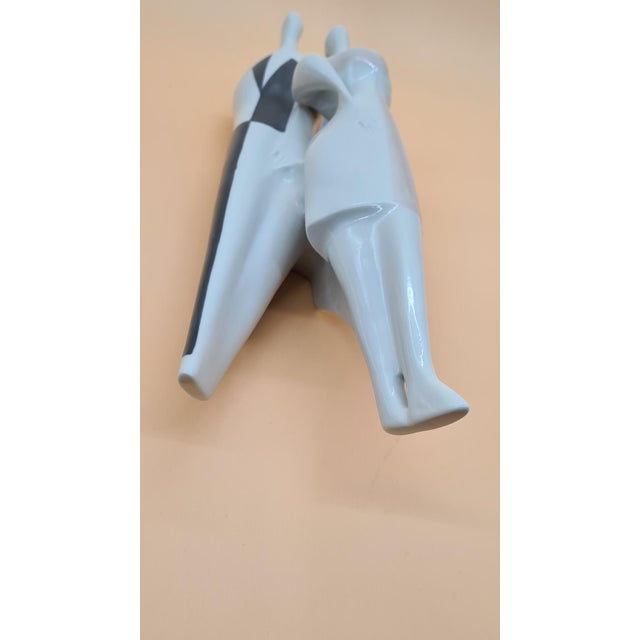 Large Figurine in Porcelain, Czechoslovakia, 1950s For Sale - Image 4 of 9