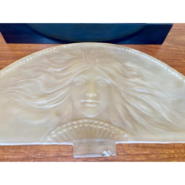 1984 Asian Inspired Hand Holding Frosted Lucite Fan With Imprinted Face Austin Productions Sculpture For Sale In Dallas - Image 6 of 11